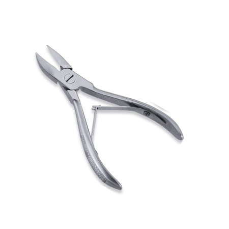 NAIL AND PEDICURE CUTTER